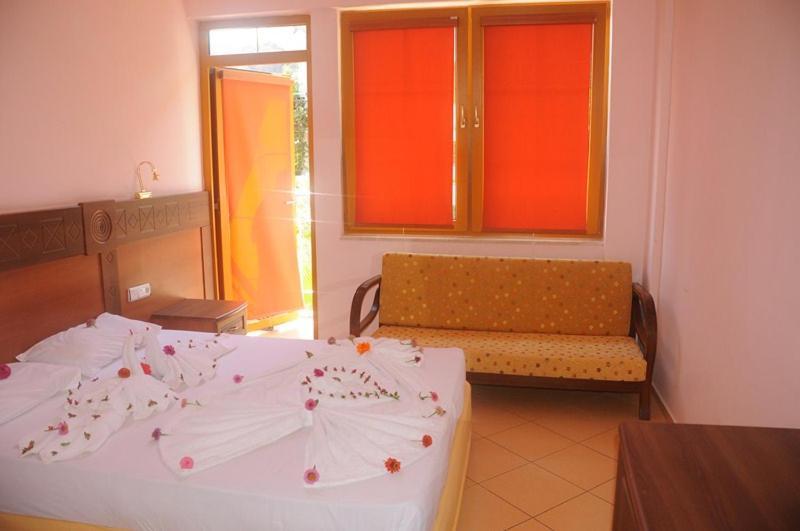 Oludeniz Beach Random Rooms By Lookbookholiday Exterior photo