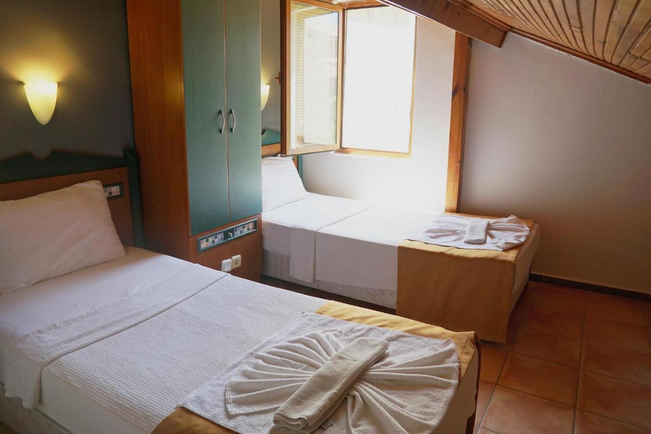 Oludeniz Beach Random Rooms By Lookbookholiday Exterior photo