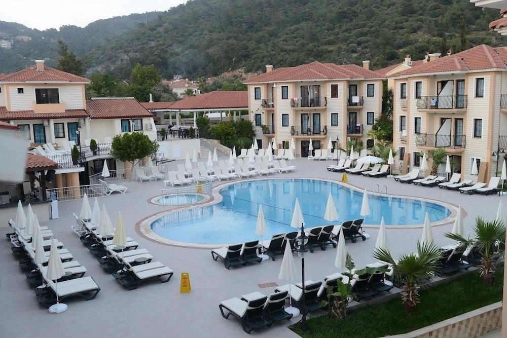 Oludeniz Beach Random Rooms By Lookbookholiday Exterior photo