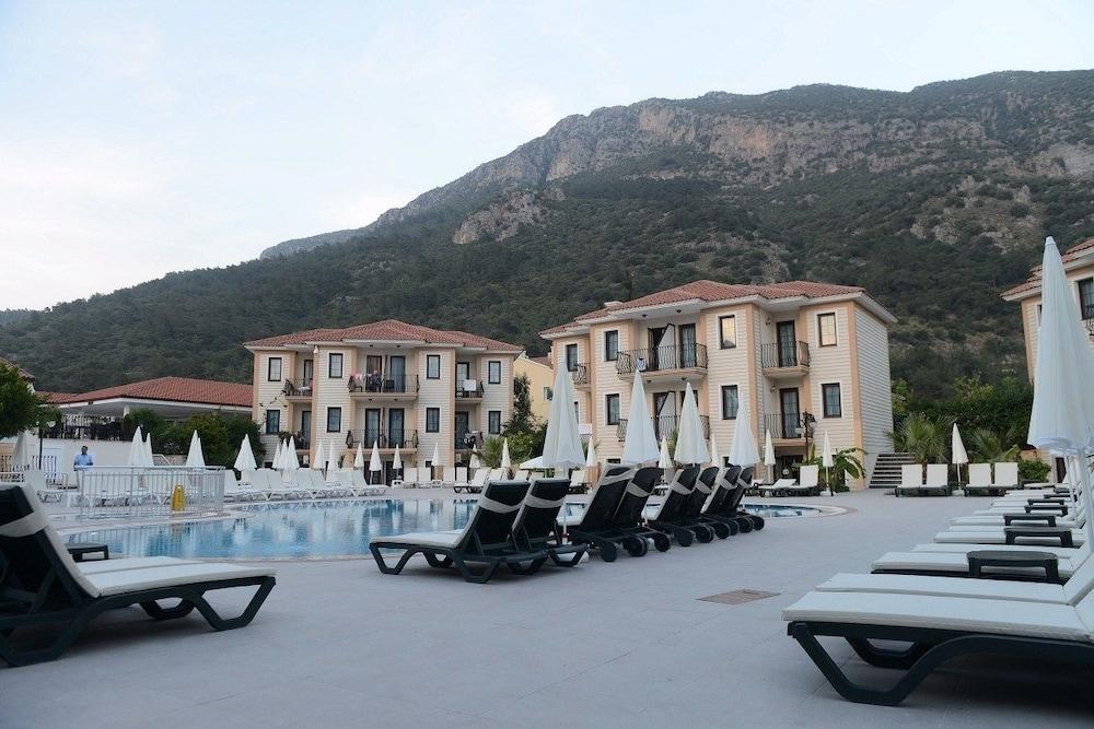 Oludeniz Beach Random Rooms By Lookbookholiday Exterior photo